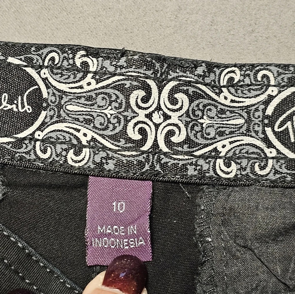 Gloria Vanderbilt Pants Sz 10 Short - Picture 6 of 10